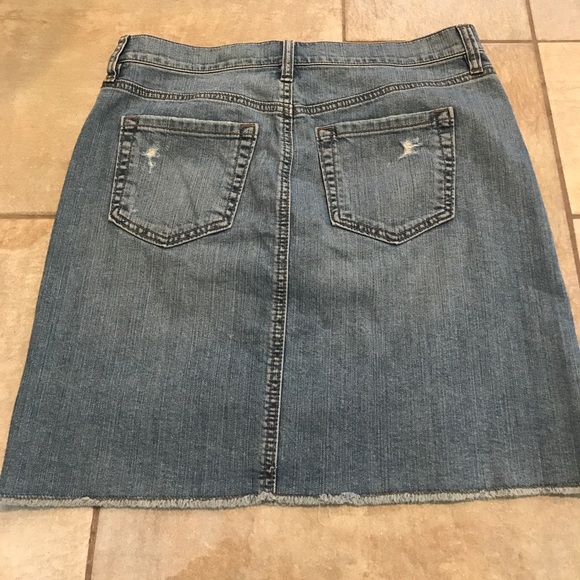 Ann Taylor Loft Jeweled Jean Skirt / Size 4 - Picture 2 of 4